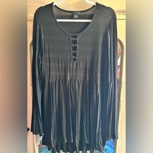 Torrid black top